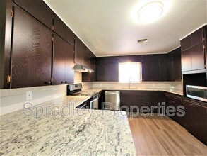 2106 S 47th St in Temple, TX - Building Photo - Building Photo