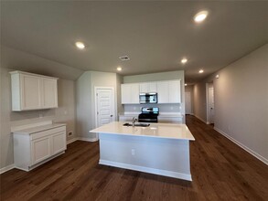 9045 NW 149th St in Oklahoma City, OK - Building Photo - Building Photo