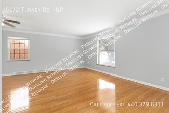 5172 Turney Rd-Unit -UP in Garfield Heights, OH - Building Photo - Building Photo