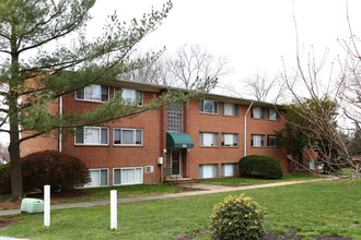 Elkton Terrace in Elkton, MD - Foto de edificio - Building Photo