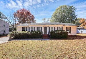 7401 Quail Ridge Dr in Charlotte, NC - Building Photo