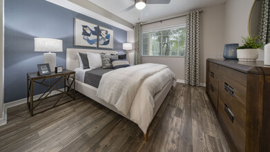 Canterbury Cove in Orlando, FL - Foto de edificio - Building Photo