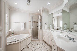 3511 Yupon St in Houston, TX - Building Photo - Building Photo