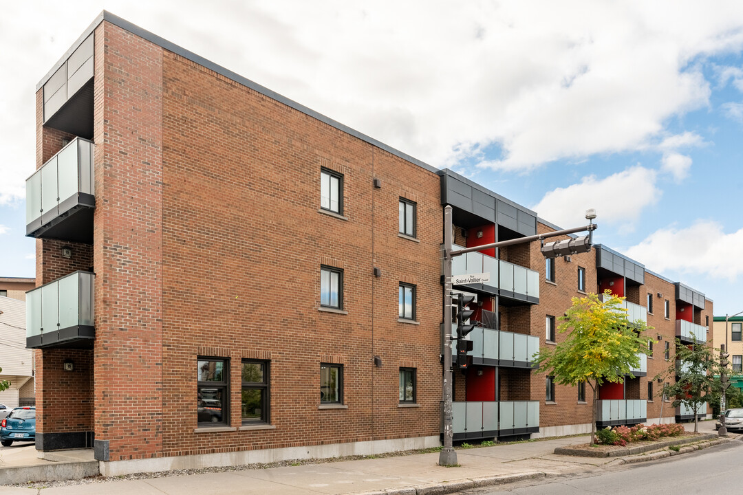 50 Hermine Rue in Québec, QC - Building Photo