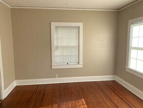 1226 N Duval St in Tallahassee, FL - Building Photo - Building Photo