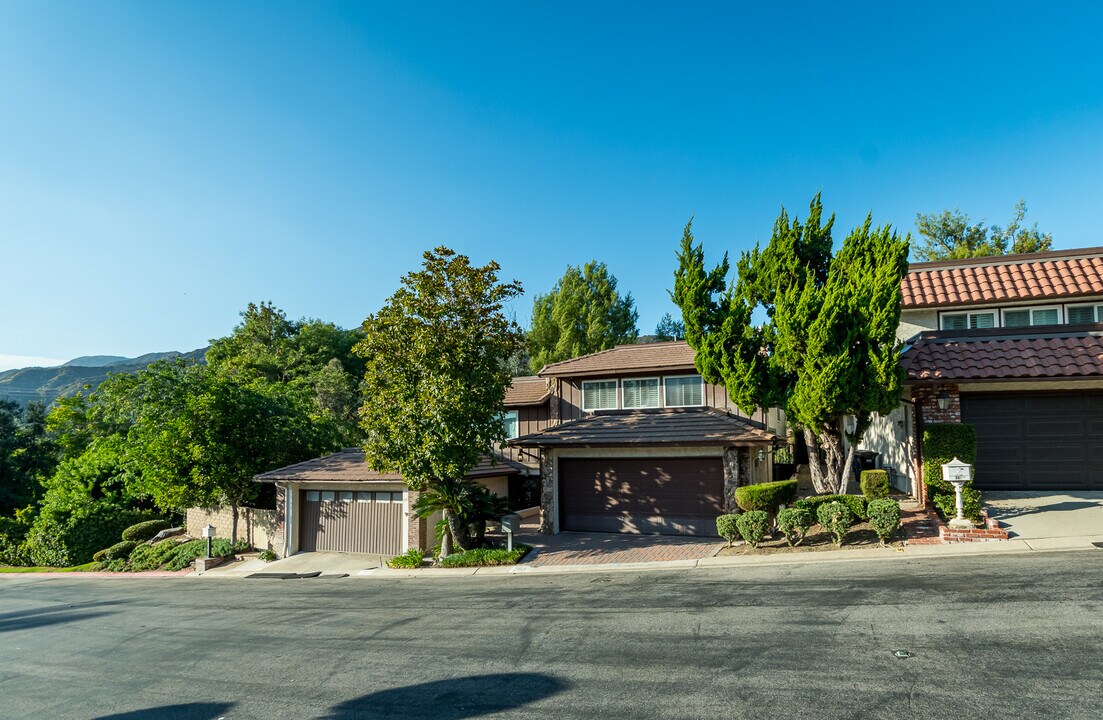 783 Starlight Heights Dr in La Cañada Flintridge, CA - Building Photo
