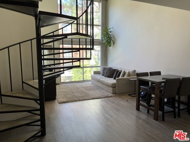 1440 Veteran Ave in Los Angeles, CA - Building Photo - Building Photo