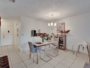 1123 NE 210th Terrace in Miami, FL - Building Photo - Building Photo