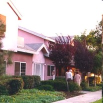 Villa Nueva Apartments