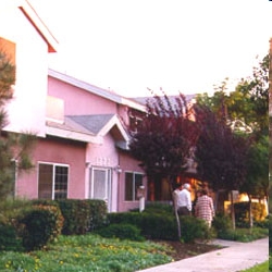 Villa Nueva Apartments