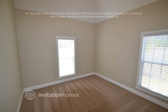 220 Hedgewood Dr in Hampton, GA - Building Photo - Building Photo