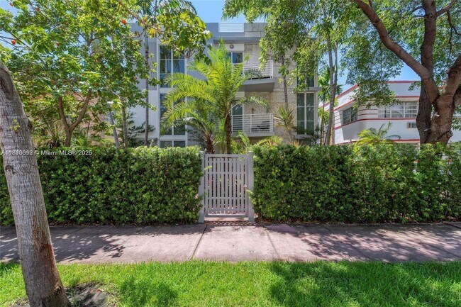 property at 836 Pennsylvania Ave