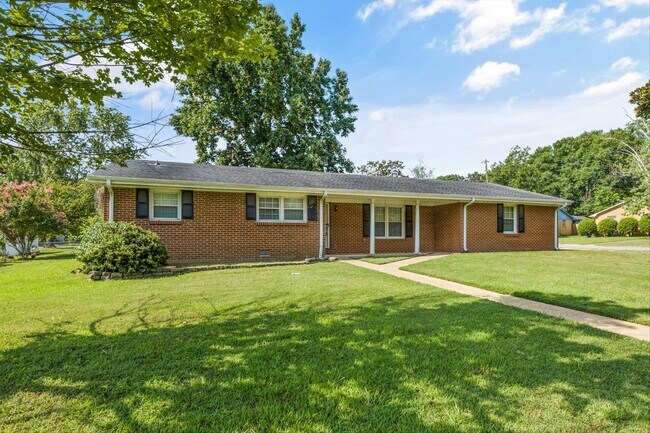 600 Gale Ln in Athens, AL - Building Photo - Building Photo