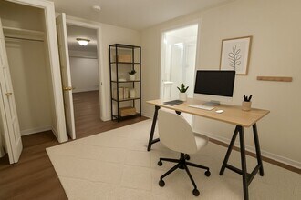 4654 36th St S in Arlington, VA - Foto de edificio - Building Photo