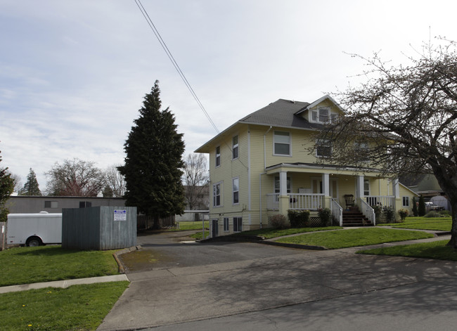 1819 Birch St in Forest Grove, OR - Building Photo - Building Photo