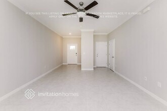 8513 Campus Woods Way in New Port Richey, FL - Building Photo - Building Photo