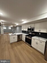 1927 Druid Hill Ave-Unit -FLOOR 1 in Baltimore, MD - Building Photo - Building Photo