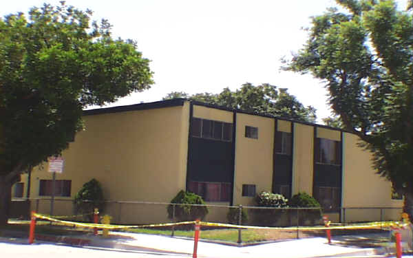 7800 Jaboneria Rd in Bell Gardens, CA - Building Photo - Building Photo