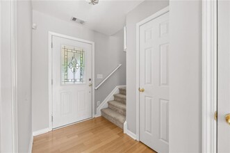 3121 Lily Way NW in Kennesaw, GA - Foto de edificio - Building Photo