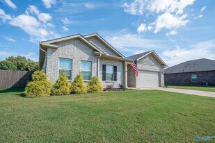 117 Red Fox Wy in Meridianville, AL - Building Photo