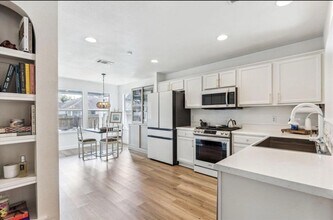 3405 Barksdale Dr in Austin, TX - Building Photo - Building Photo