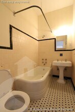 2 Ware St, Unit #511 in Cambridge, MA - Building Photo - Building Photo