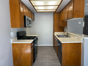 6202 Fulton Ave in Los Angeles, CA - Building Photo - Building Photo