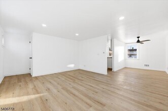 88 Mitchell St in West Orange, NJ - Building Photo - Building Photo