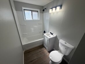 4713-4715-4715 N 35th St in Milwaukee, WI - Building Photo - Building Photo