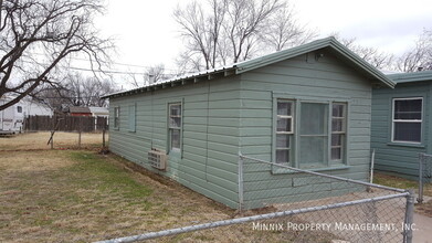 3016 Duke St in Lubbock, TX - Building Photo - Building Photo