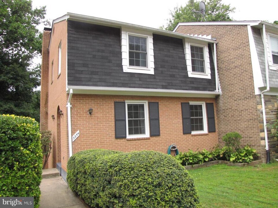 3354 Contessa Ct in Annandale, VA - Building Photo