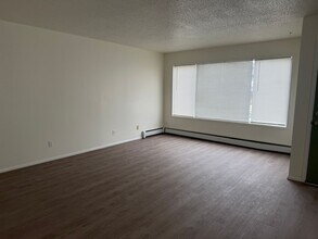 325 NW 4th St in Pendleton, OR - Building Photo - Building Photo