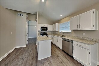 355 Ridgemont Dr in Lawrenceville, GA - Building Photo - Building Photo