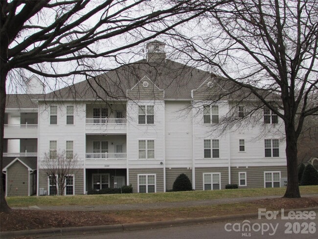 property at 10125 Westmoreland Rd