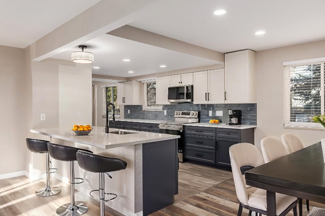 property at 6976 Braun Ct