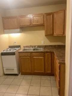 140 General Arnold St NE