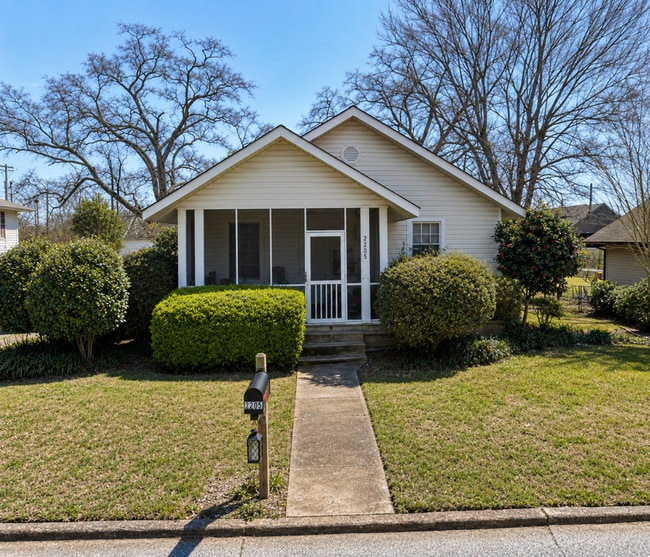 property at 2205 2nd Ave