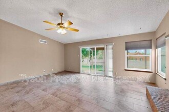 509 Tassy Ct SE in Albuquerque, NM - Foto de edificio - Building Photo