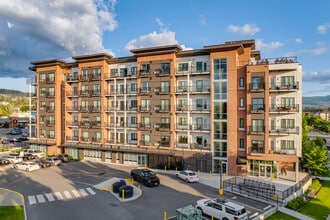 The Woods at Willow Park in Kelowna, BC - Building Photo - Building Photo