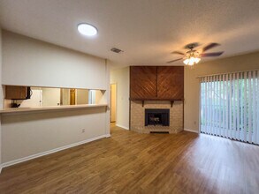2901 San Jacinto Blvd, Unit 109 in Austin, TX - Building Photo - Building Photo