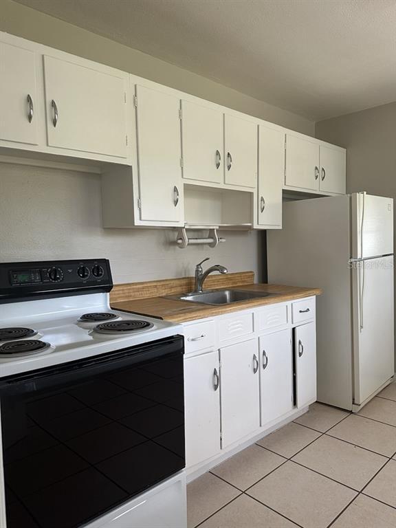 8108 N Otis Ave in Tampa, FL - Building Photo - Building Photo