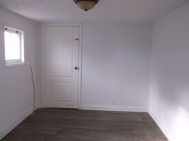 610 W Liberty St, Unit 1 in Rome, NY - Building Photo