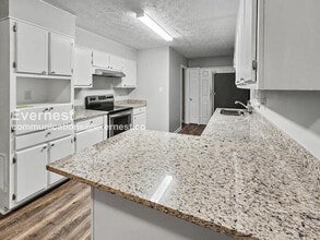 624 Cannon Dr in Social Circle, GA - Building Photo - Building Photo