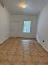 6972 NW 179th St in Hialeah, FL - Building Photo - Building Photo