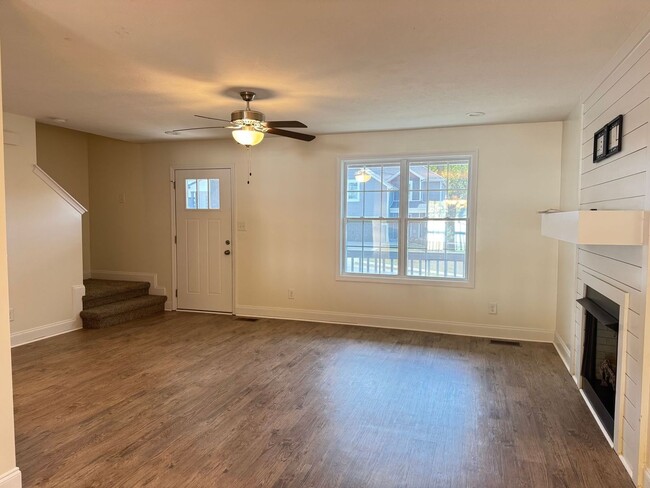 185 Bonnell Dr in Clarksville, TN - Building Photo - Building Photo