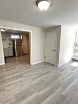 9A Monastery Rd, Unit 1 in Boston, MA - Building Photo - Building Photo