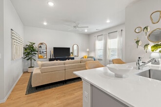 Zeal at Quail in Oklahoma City, OK - Foto de edificio - Building Photo