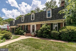 703 Gilmarys Rd in Baltimore, MD - Building Photo