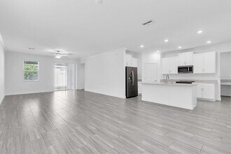 9967 Red Bay Lp in Land O Lakes, FL - Building Photo - Building Photo