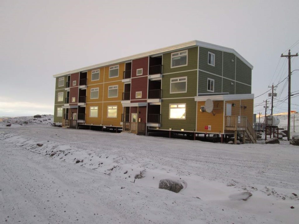 12-plex Apartments in Iqaluit, NU - Building Photo